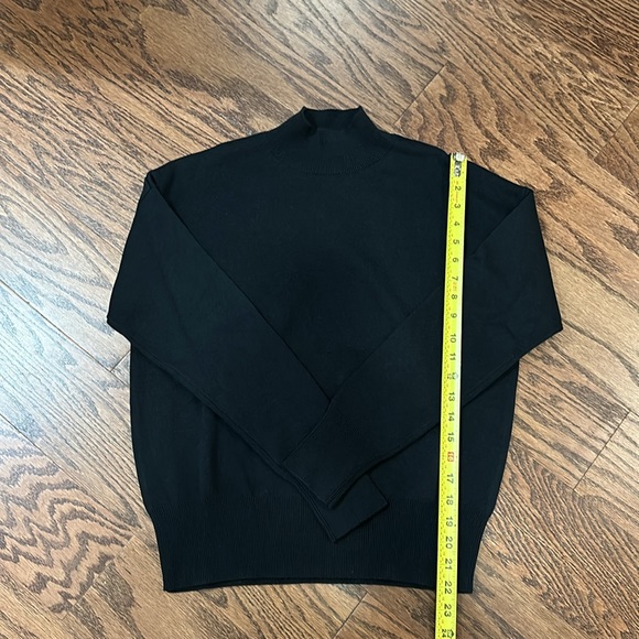 Limitless by The Limited black women’s sweater - Picture 4 of 7